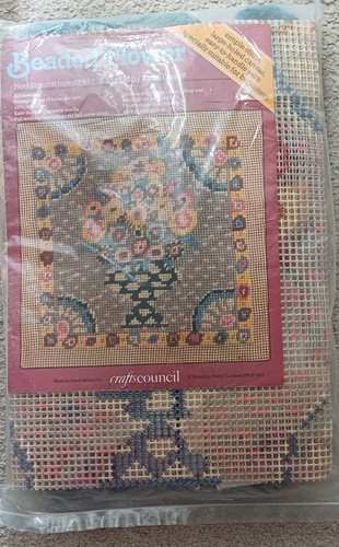 Beaded flower tapestry kaffe - beaded, tapestry.kaffe