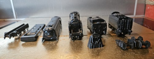 Black kitmaster model railway - black,