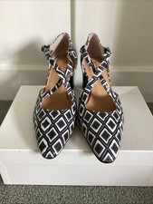 BNIB Gorgeous Ladies Russell & Bromley Xtra Black & White Snake Print Shoes, UK
