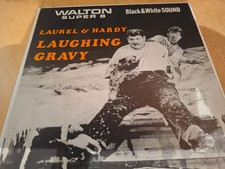 LAUREL & HARDY - LAUGHING