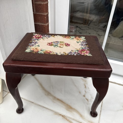 Footstool vintage solid - vintage,