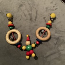 VINTAGE CLIP ON WOODEN TOY