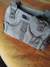 A ladies Catwalk shoulder bag