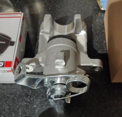 Reliant trike calipers - reliant, vw