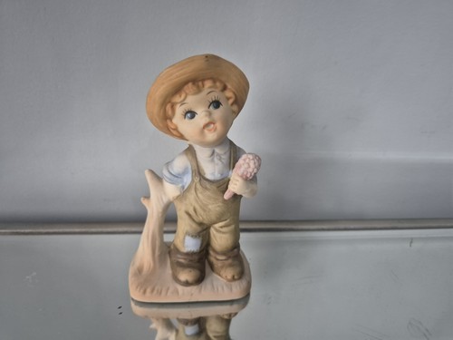 Haunted spirit vintage - haunted,