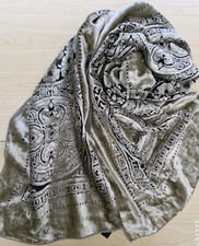 BNWT-Beautiful Crushed Velvet