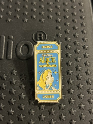 Disney loungefly alice - alice, in