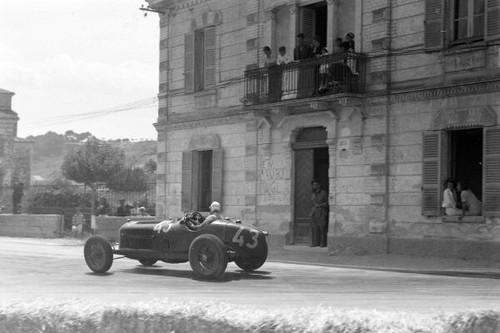 Tazio nuvolari alfa romeo - tazio, nuvolari,