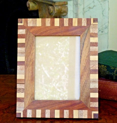 Vintage wooden photo frame - photo,