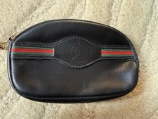 GUCCI COIN POUCH (AUTHENTIC).