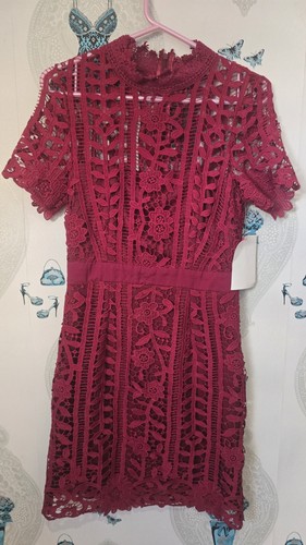 Berry red lacey lined - berry,