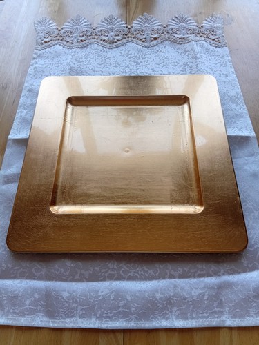 Gold plate chargers - 6,
