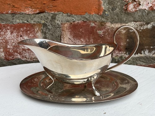 Vintage silver plated gravy