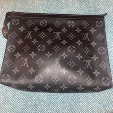 Unisex Louis Vuitton Clutch