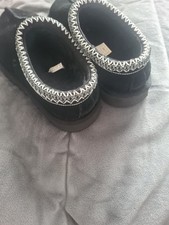 Uggs Slippers Size 3