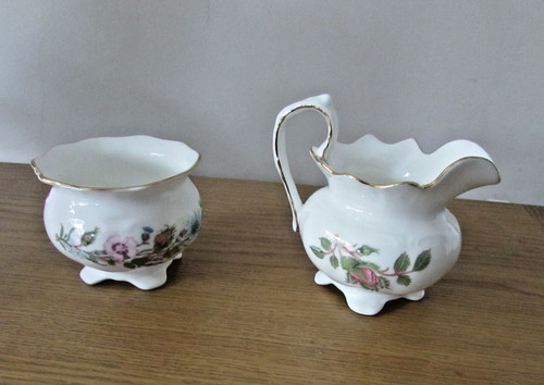 Aynsley china wild tudor - aynsley, tudor”