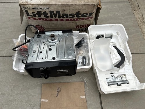 Chamberlain lift master - lift,
