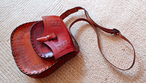 Brown leather saddle crossbody - leather,
