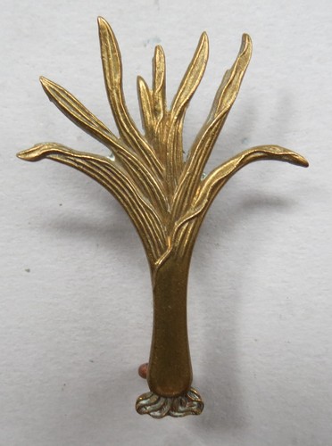 Military brass badge the welsh - brass,