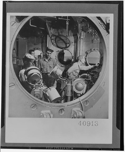 Photo naval submarine interior - submarine,