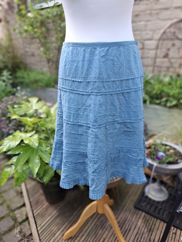 Size knee length skirt - skirt, very