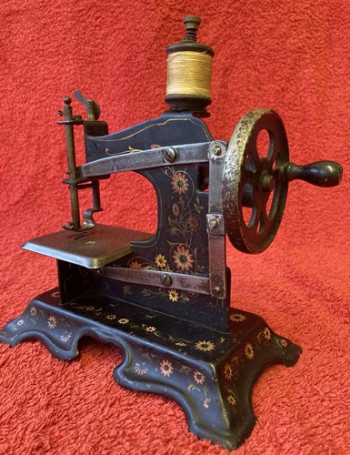 Antique vintage toy sewing - vintage,