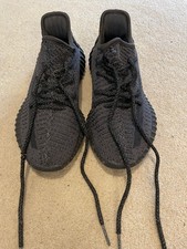 YEEZY BOOST 350 V2 BLACK