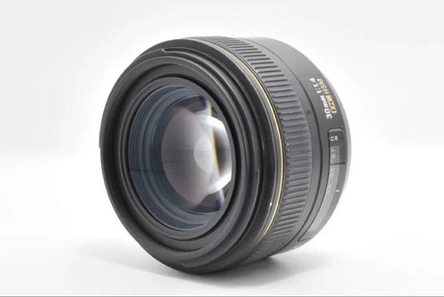Sigma 30mm hsm art - f1.4,