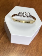 Diamond ring in 18 carat gold