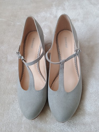 Light grey bar heels - light,