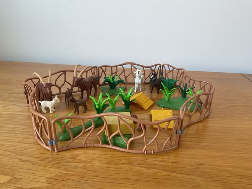Playmobil goats hedgehogs - goats,