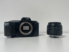 Olympus OM 707 with Olympus Lens AF Zoom 35-70 mm 1:3.5-4.5