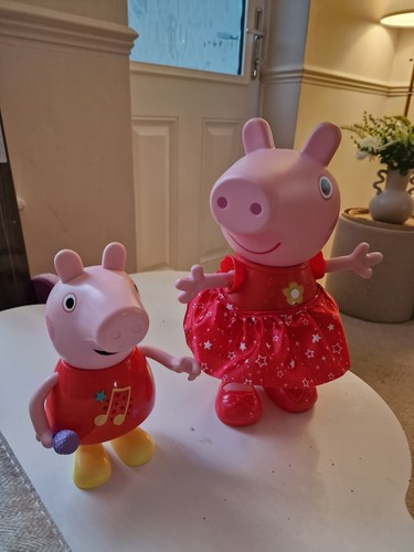Dancing and singing - dancing, toys