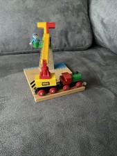 Brio Train Magnetic Loading Crane Engine and Wagon Wooden Railway
