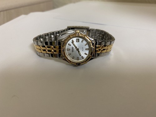 Women seiko sq50 two - seiko,