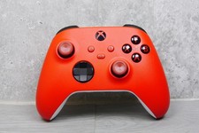 ** XBOX SERIES S / X WIRELESS CONTROLLER in PULSE RED -FREE TRACKED DELIVERY **