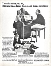 Hammond Organ Family J100