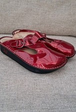 Womens Alegria PG Lite Red Patent Slip On  Shoes Mules Size 4 Great Condition 
