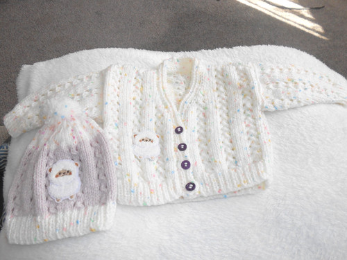 Hand knitted white fleck - hand,
