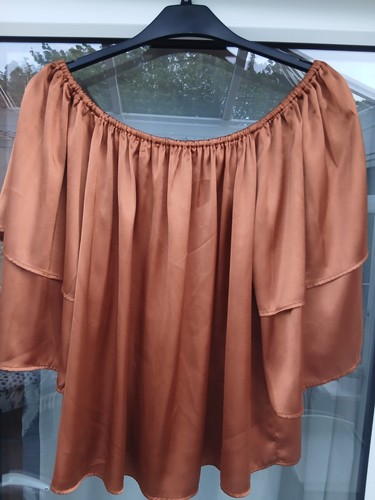 Boohoo gorgous blouse - gorgous, sz