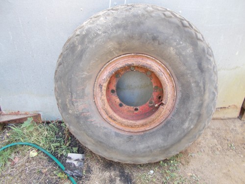 Tyre showmans van - x,