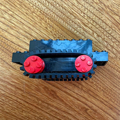 Lego tracked vehicle - tracked,