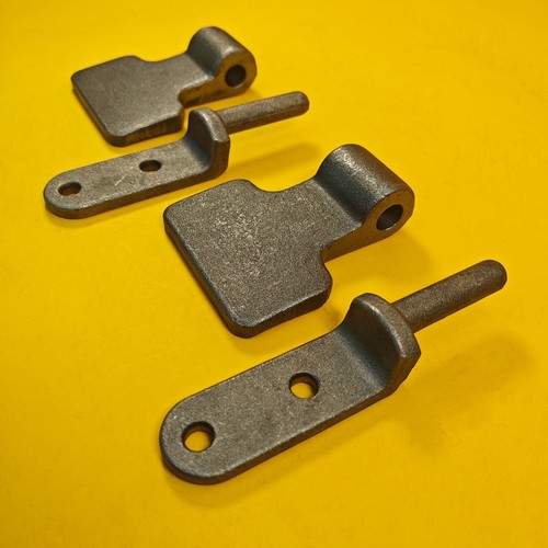 Gudgeon pin spade hinge - gudgeon,