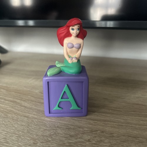 Disney grolier block - disney, letter