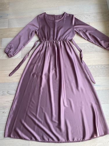 Asian indian satin closed - ,