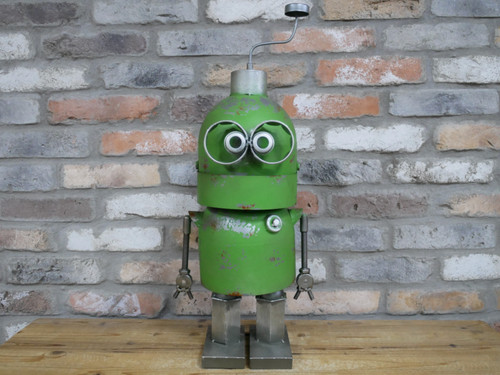 Metal robot gizmo - metal, “gizmo”