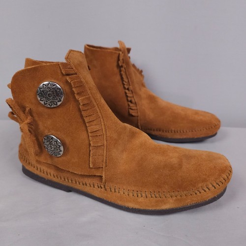 Minnetonka moccasin boots - moccasin,