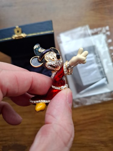 Disney arribas brothers - arribas,