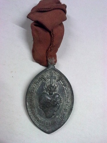 Old irish sacred heart - sacred,