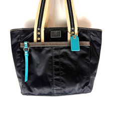 VTG Coach Hamptons Weekend